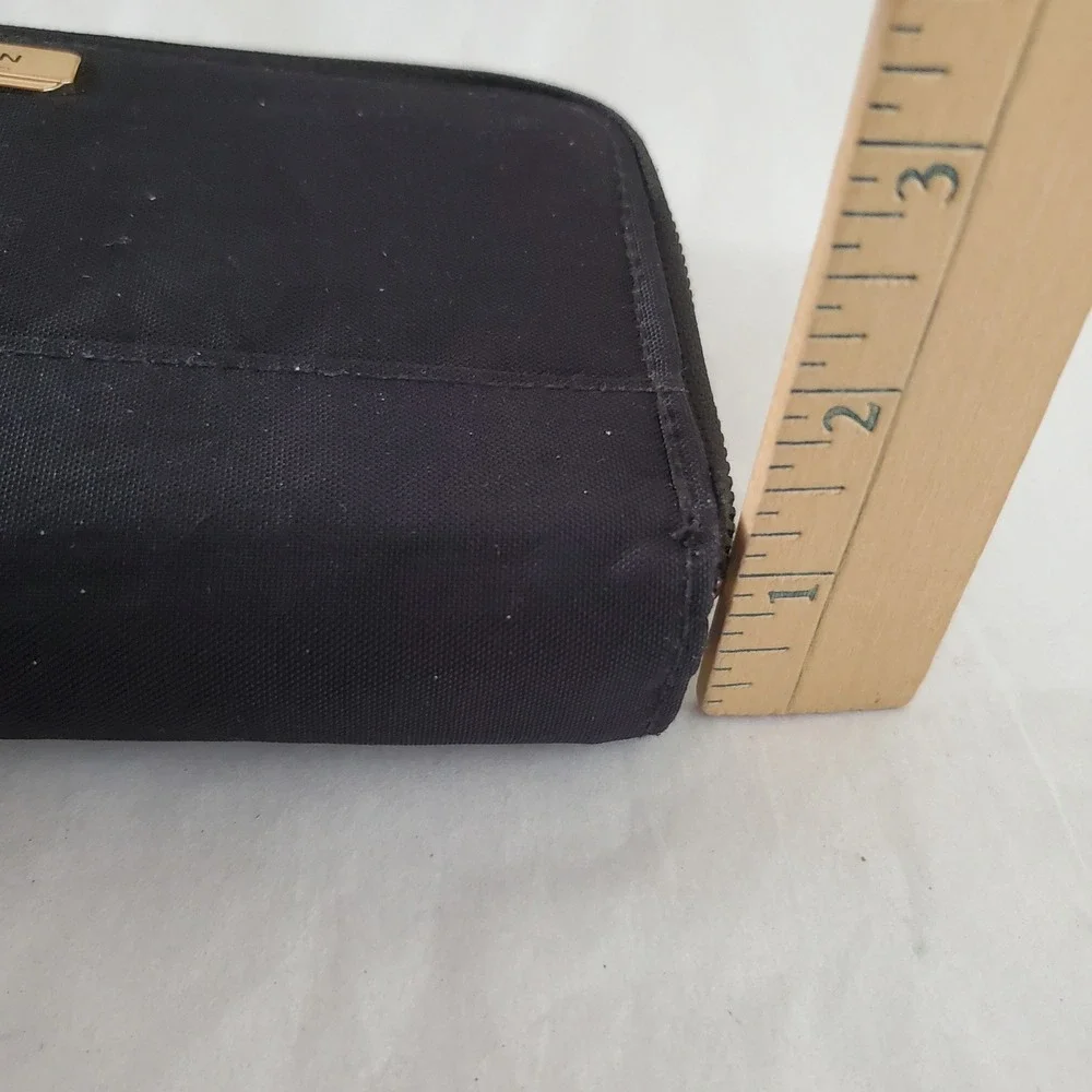 Travelon Black Nylon RFID Blocking Double Zip Wristlet Wallet Gold Hardware